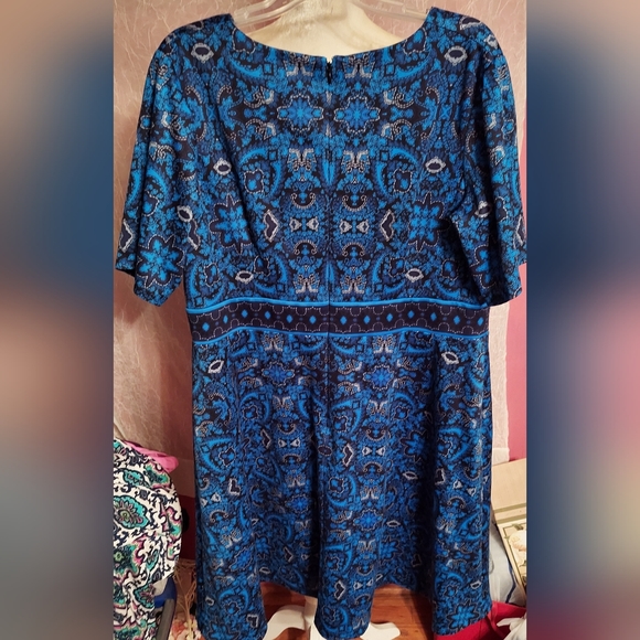 Womens London Style Collection Gorgeous Deep Blue Dress in Plus Size 16W - Picture 1 of 8